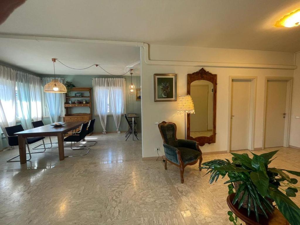 Villa Irene Apartments Mestre Buitenkant foto